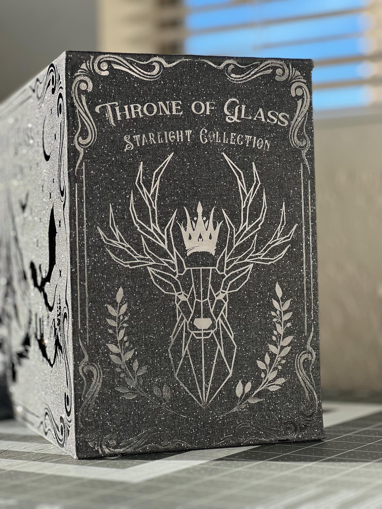 The Throne of Glass Starlight Collection Rebound Rebind by Sarah J Maas (WITH SLIPCASE)