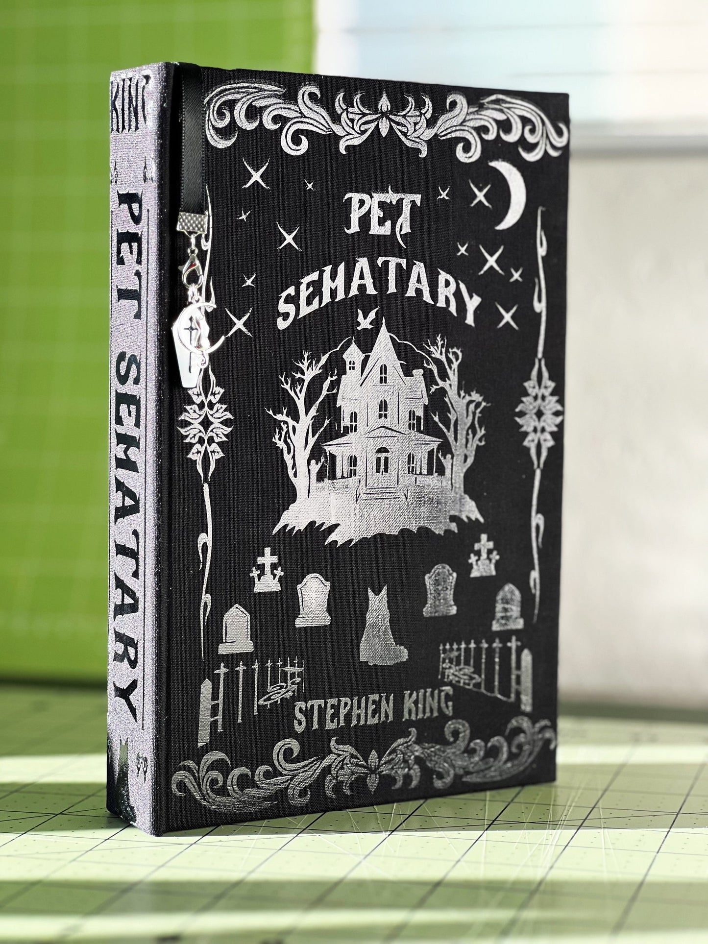 Special Edition Stephen King 5 book Set Rebind: IT, The Shining, Pet Sematary, The Outsider & Salem’s Lot