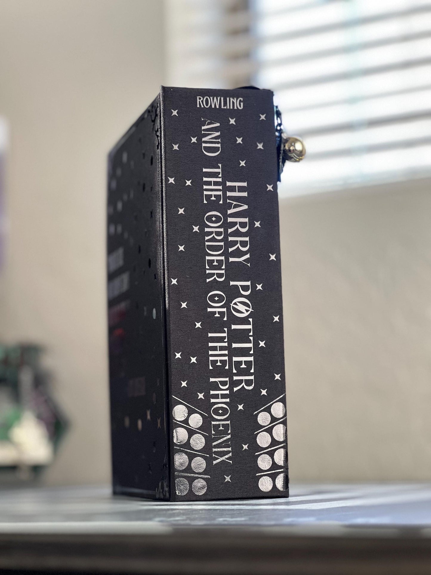 Harry Potter and the Order of the Phoenix The Serious Black Edition Rebound Rebind