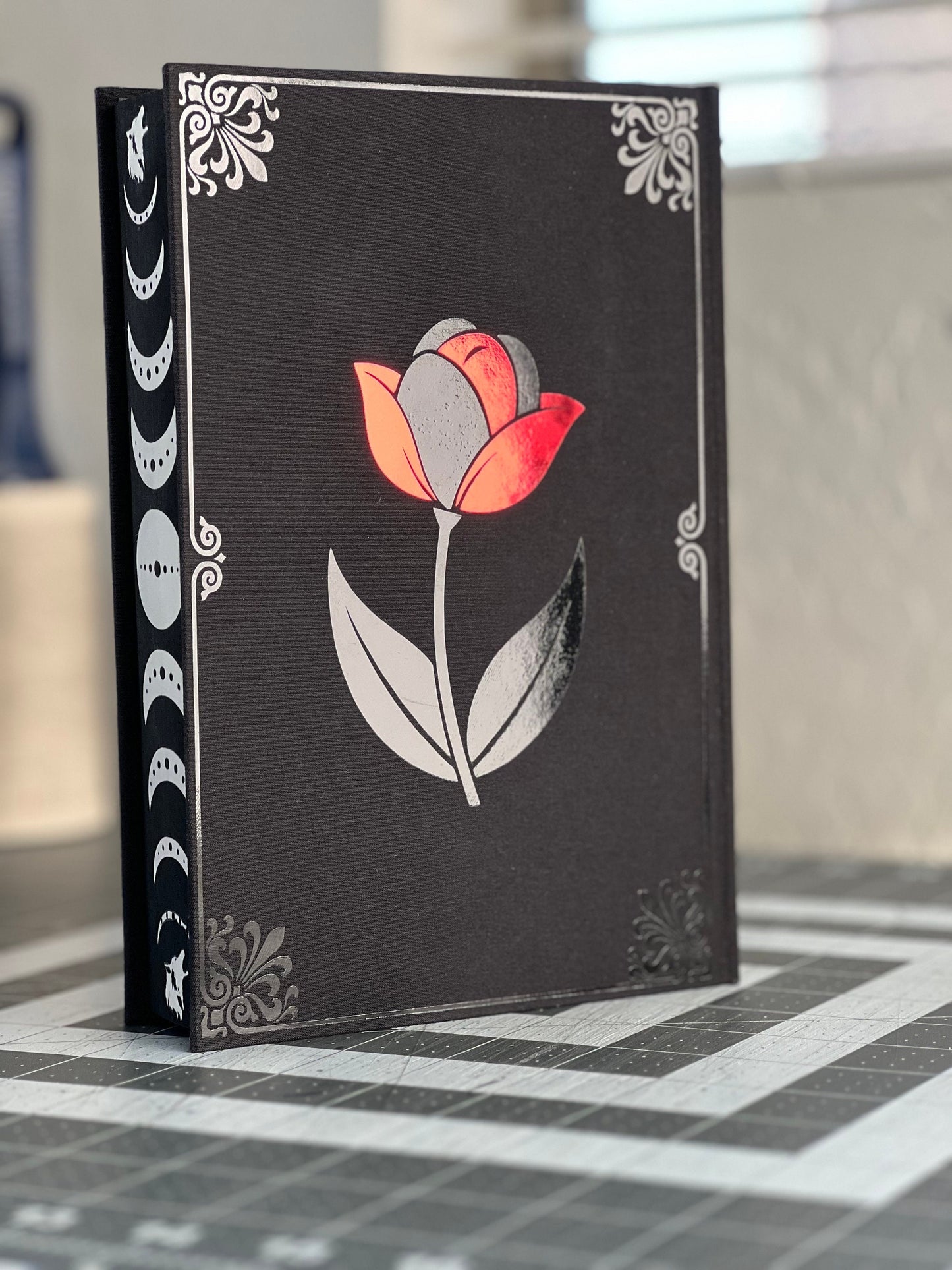 New Moon Obsidian Edition by Stephenie Meyer Rebound Rebind