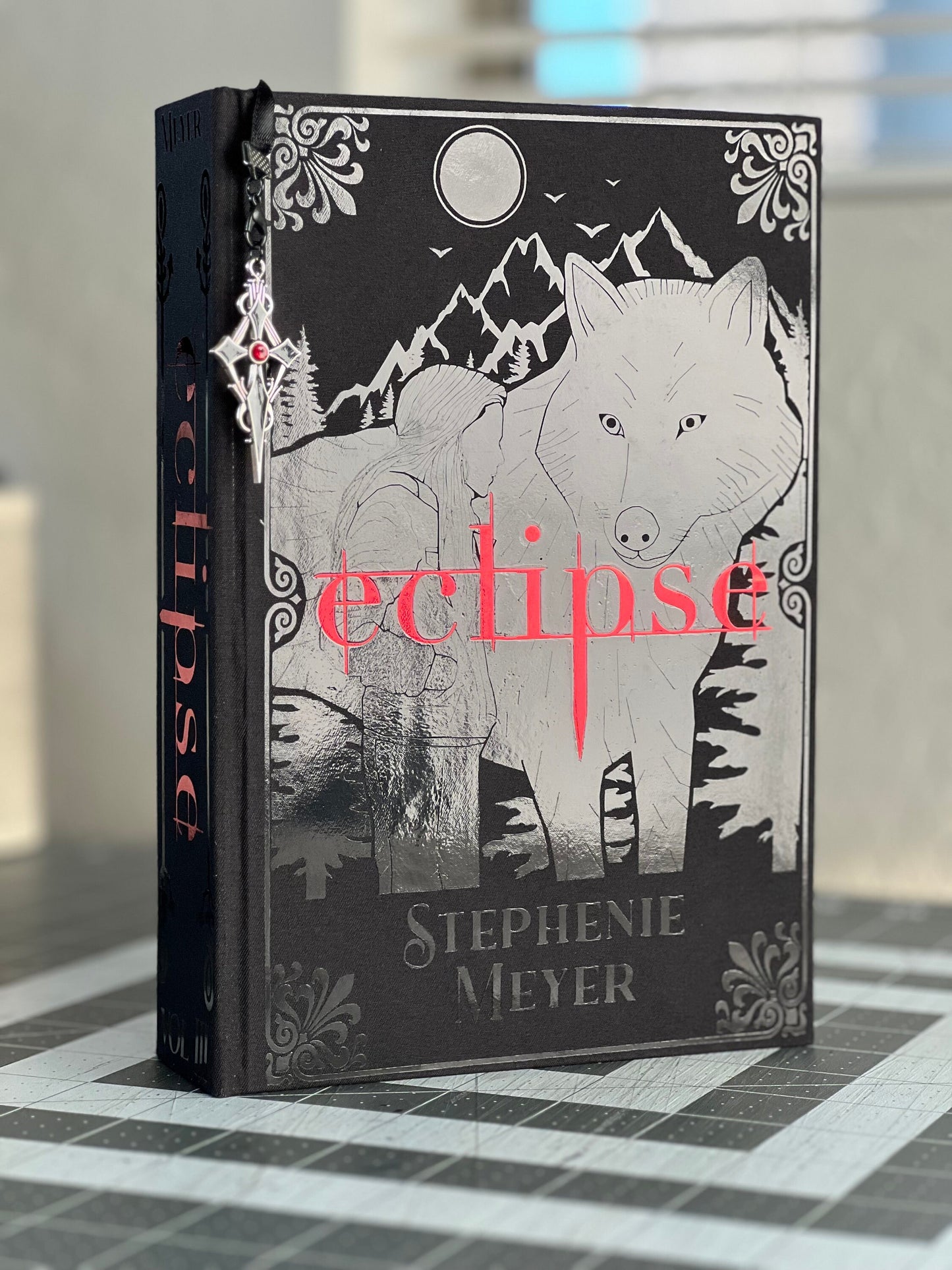 The Twilight Saga Obsidian Collection (WITH SLIPCASE) by Stephenie Meyer Rebound Rebind