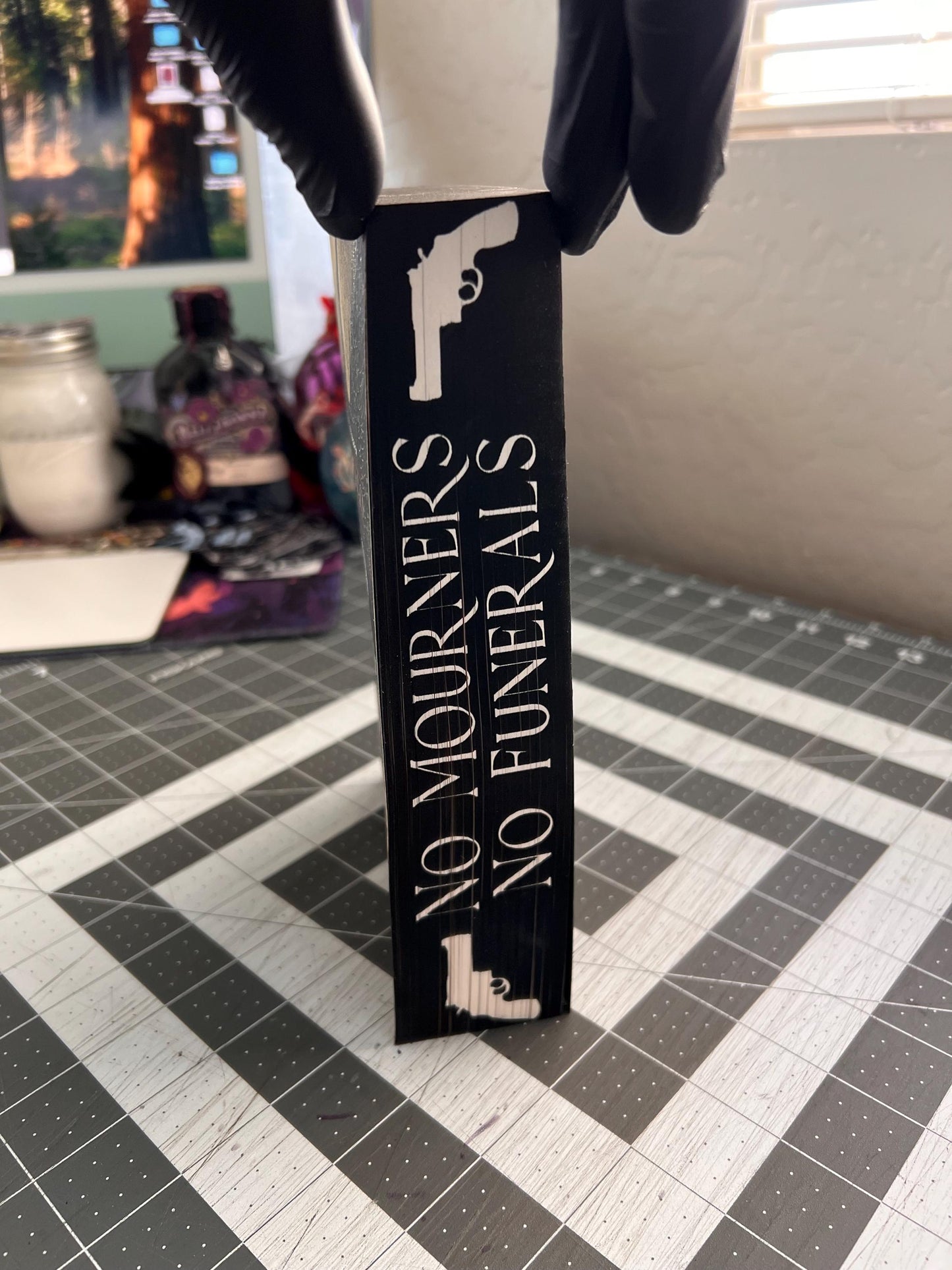Crooked Kingdom Leigh Bardugo Sprayed Edge Paperback
