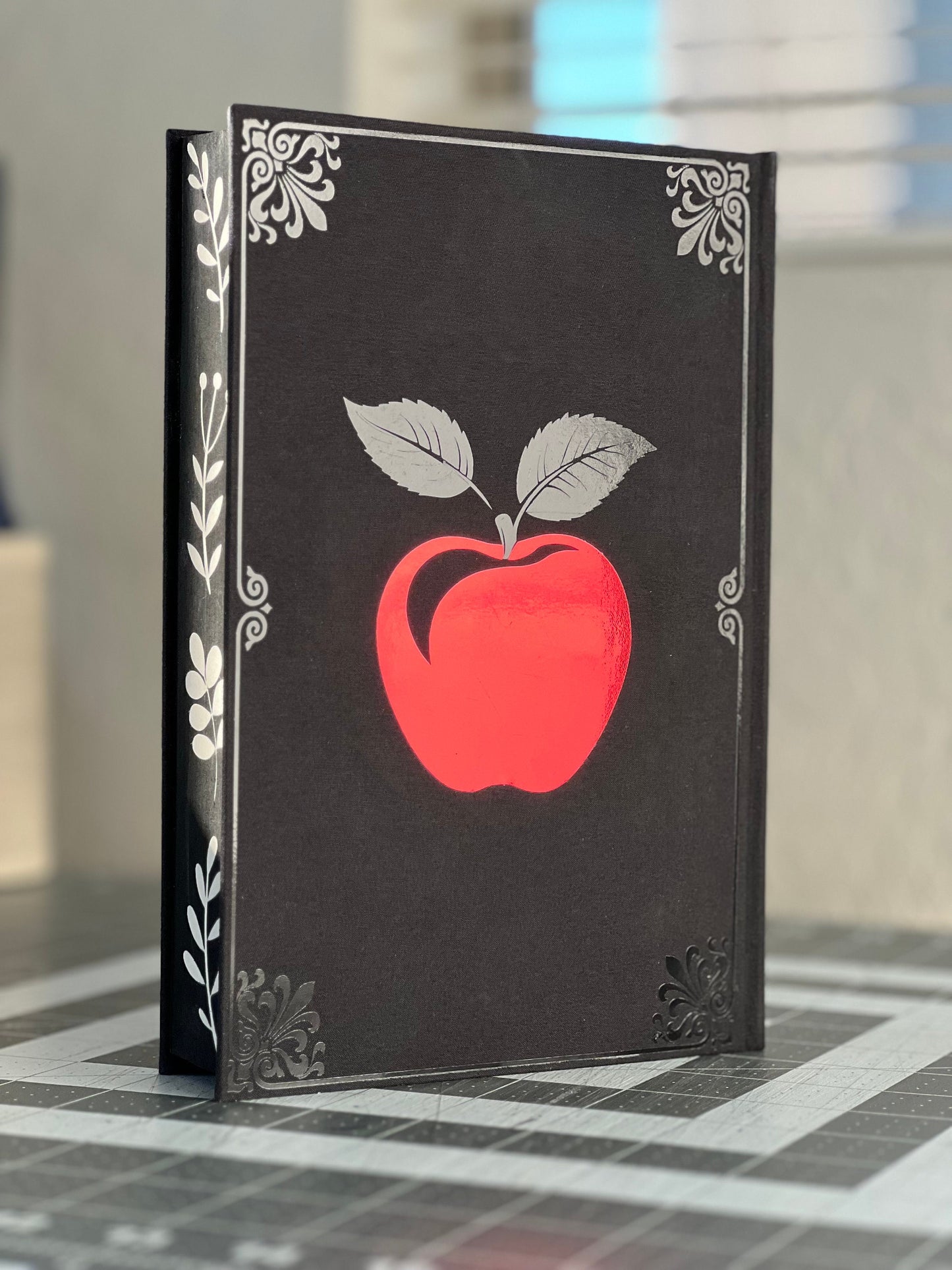 Twilight Obsidian Edition by Stephenie Meyer Rebound Rebind