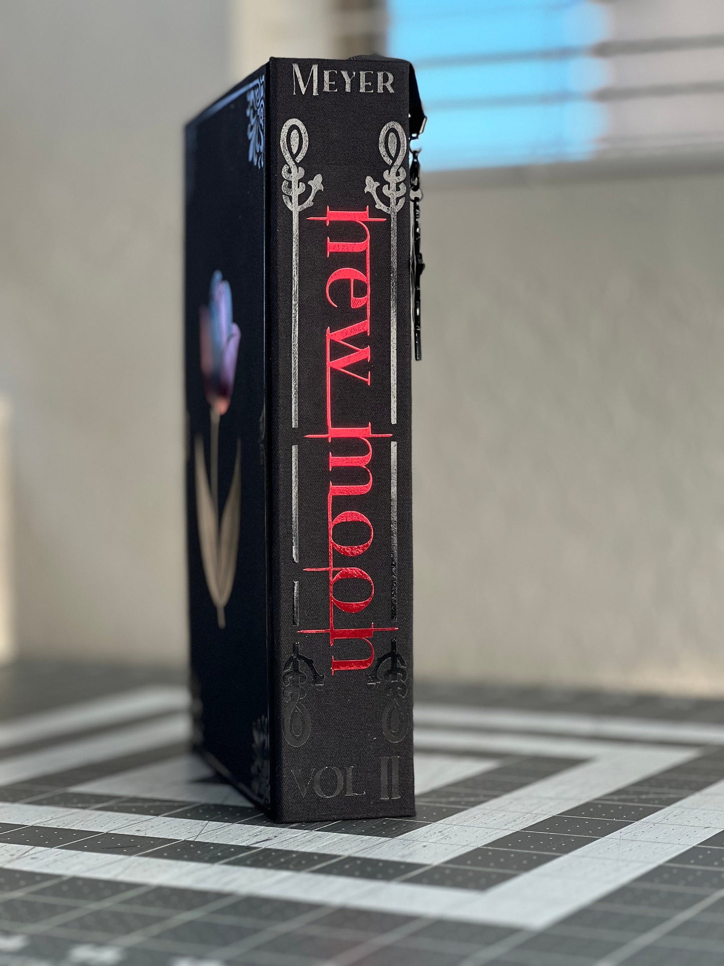 New Moon Obsidian Edition by Stephenie Meyer Rebound Rebind