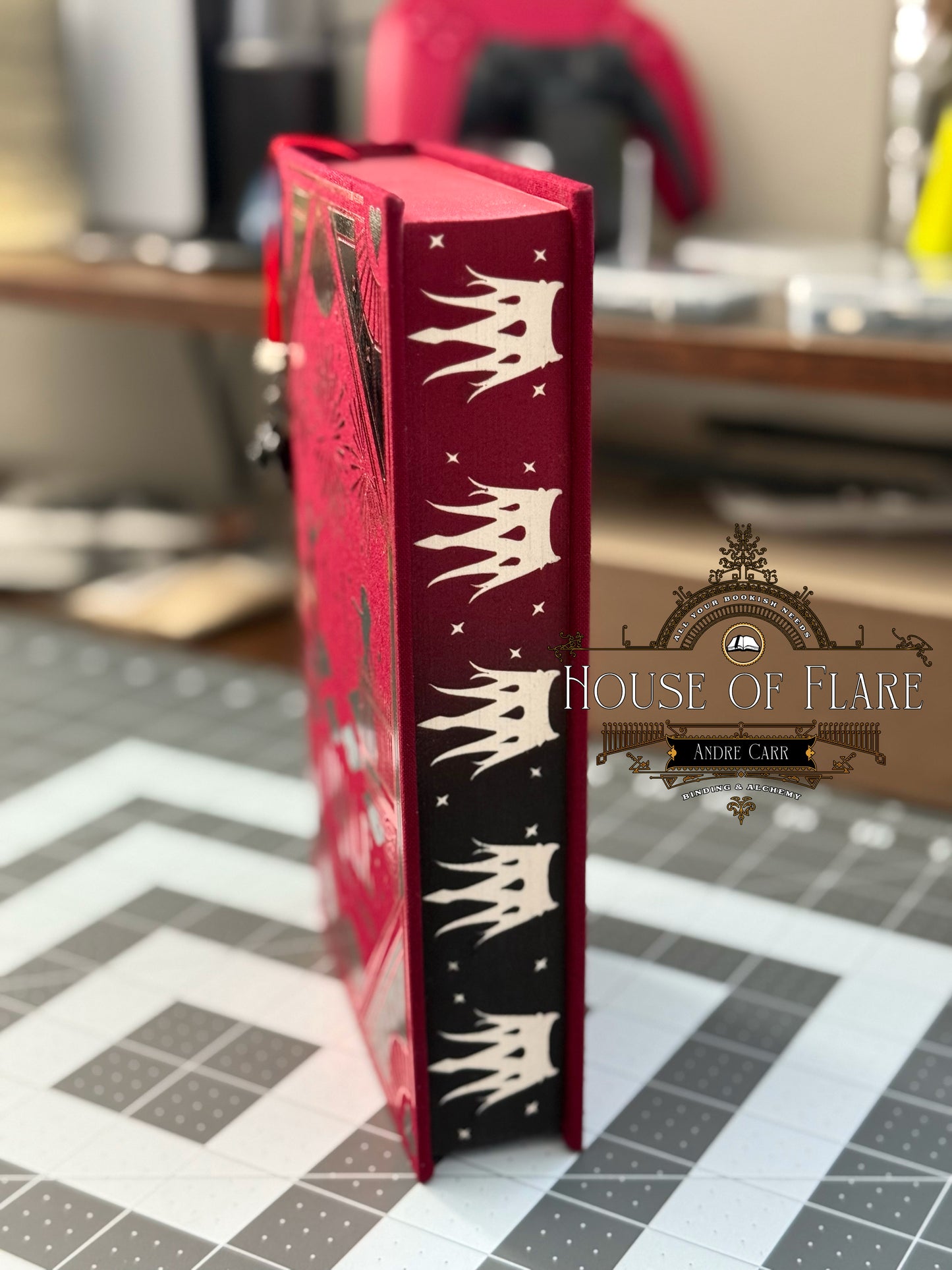 Finale – Maroon Illusionist Edition | Custom | Rebound
