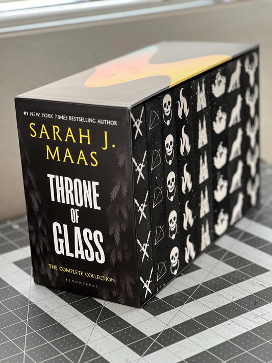 The Throne of Glass Sprayed Edges Collection Set