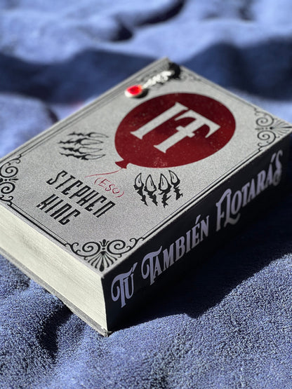 IT (Spanish Edition) by Stephen King Handcrafted Rebounded Hardcover Special Edition